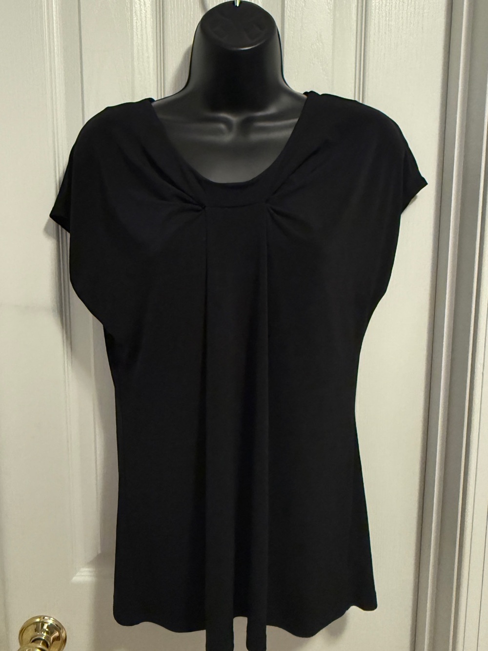 New York & Co Black Pleated Short-Sleeve Top